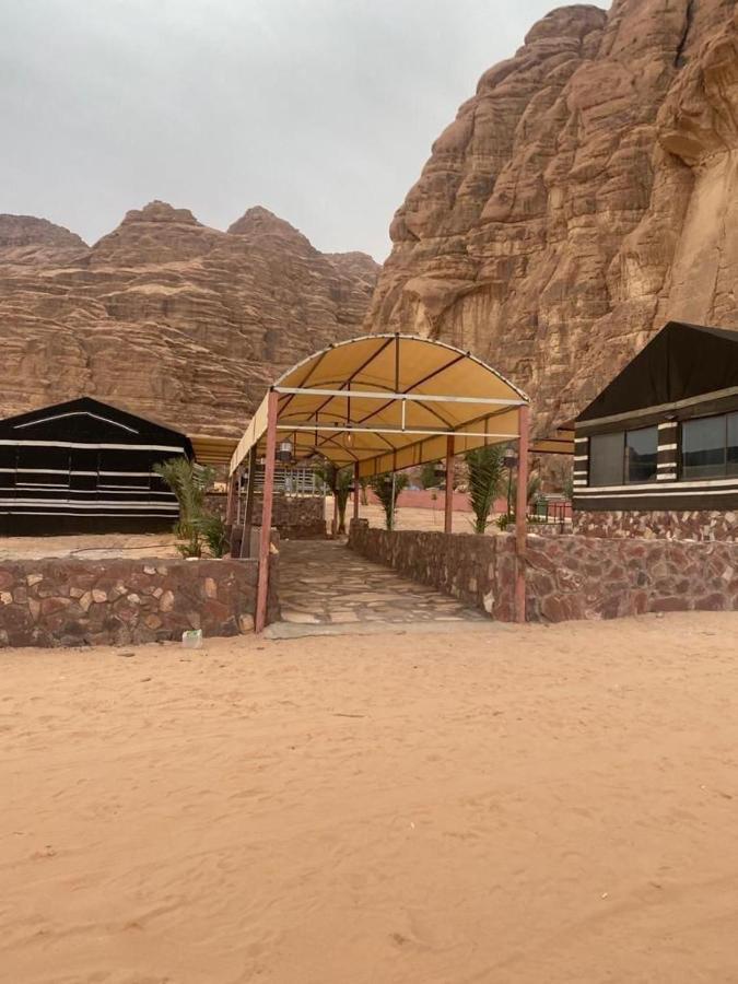 Moon Night Camp Hotel Wadi Rum Eksteriør billede
