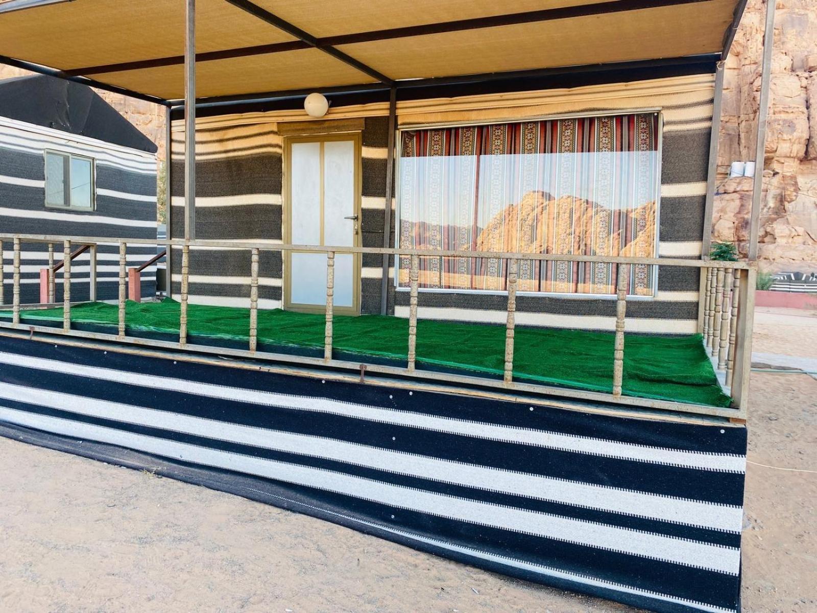 Moon Night Camp Hotel Wadi Rum Eksteriør billede