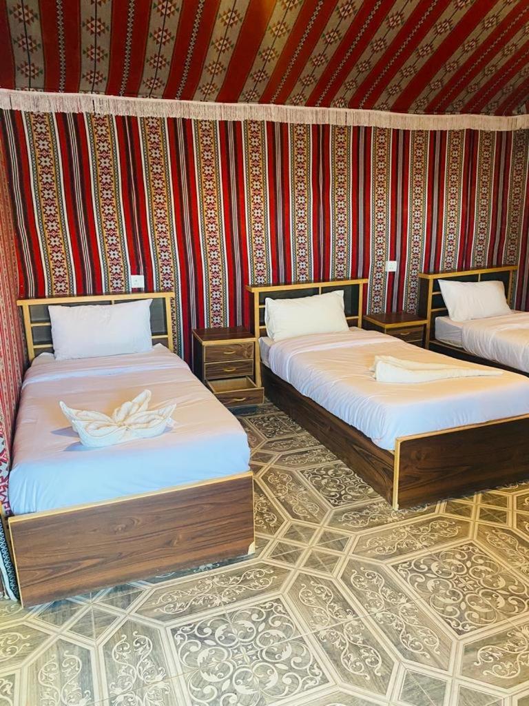 Moon Night Camp Hotel Wadi Rum Eksteriør billede